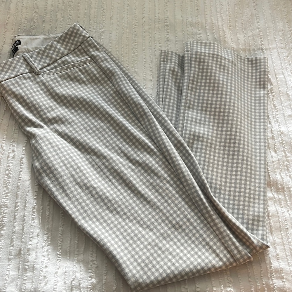 NWOT Womens Express Pants Size 4 R